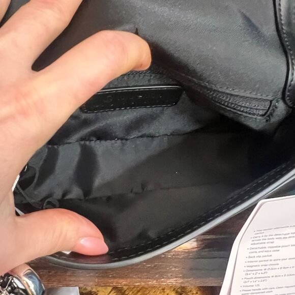 lululemon athletica Cactus Leather Alternative Mini Bag 1.2L in Black. NWT! - Picture 13 of 16